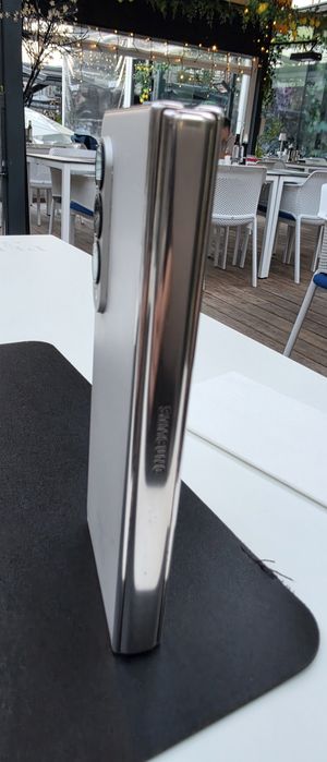 Samsung Galaxy Z Fold 4