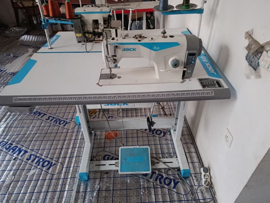 Jak tikuv mashinalari sotiladi. Narxini kelishtirib beramiz.