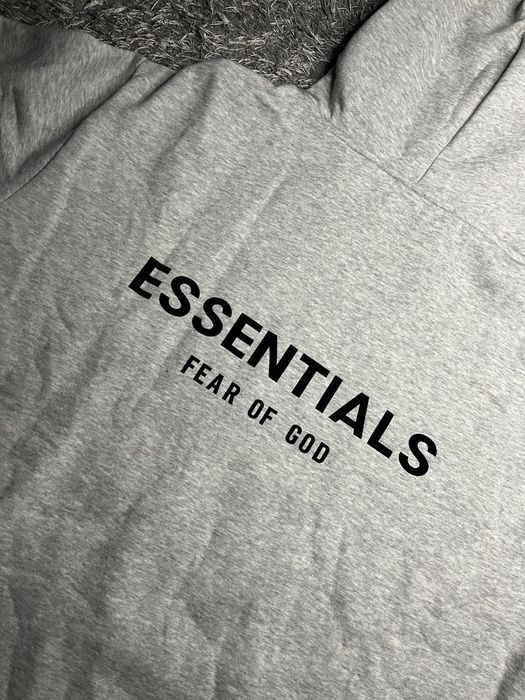 Essentials hoodie fear of god