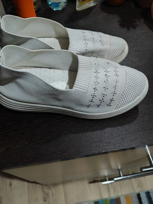 Продаю балетки.       .