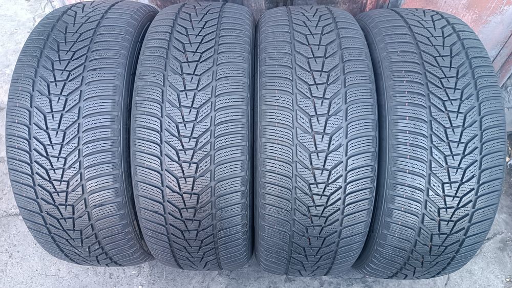 235/55/18 Hankook