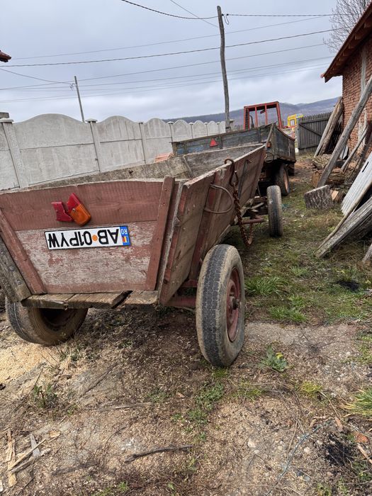 Vand caruț foarte buna