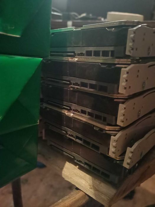 Продам серверные жёсткие диски "Seagate".