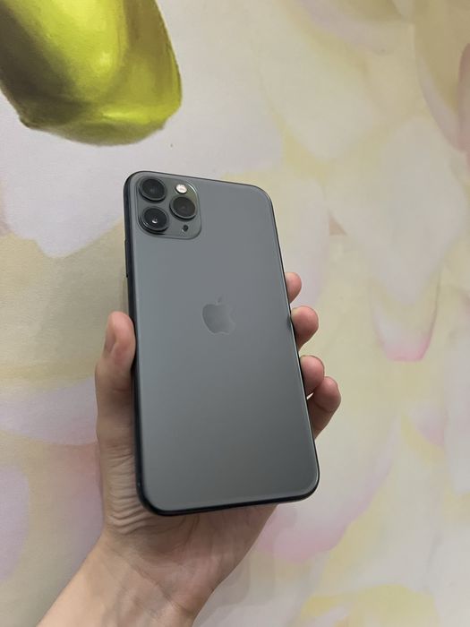 Iphone 11 pro srochna sotiladi