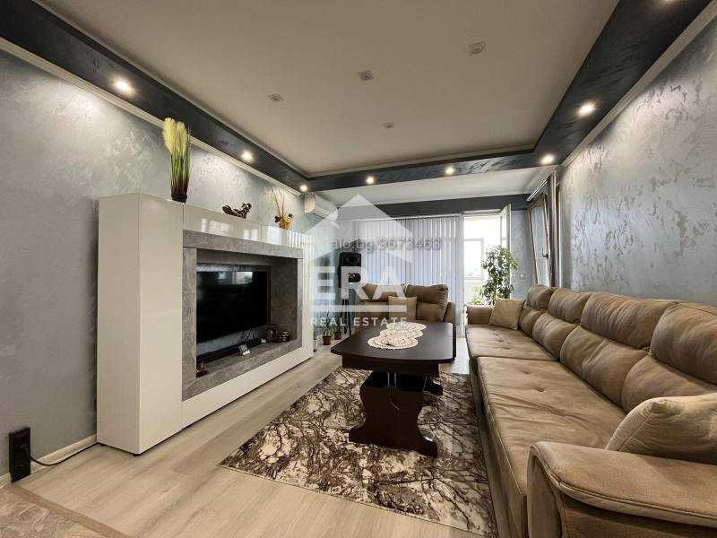 Продава се Двустаен апартамент в Омуртаг - 76 кв.м за 638 €/кв.м - Снимка #7