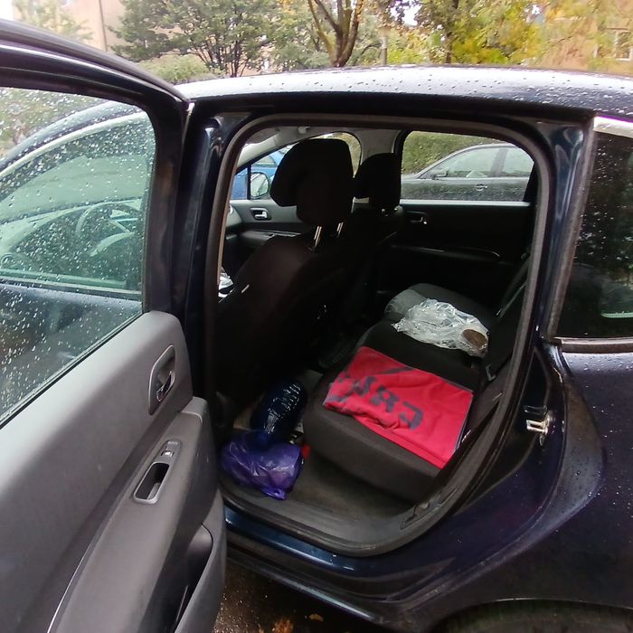 Peugeot 3008 2011 diesel, 2.688 € — imagine 2