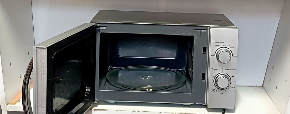 Продам зеркальную микроволновку
