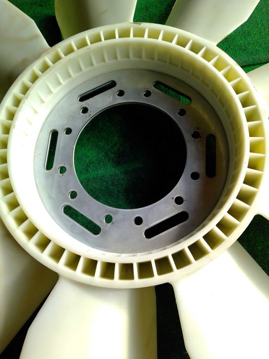 Продавам перка FENDT