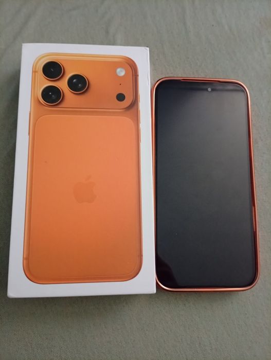 iPhone 17 pro max contrafăcut