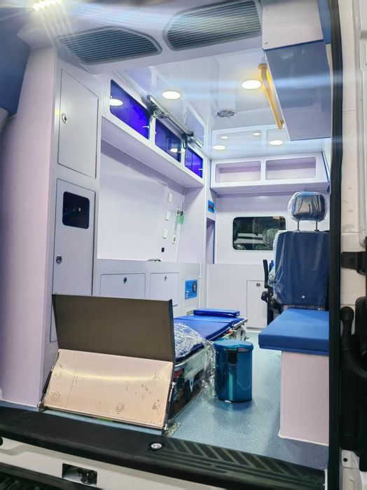 Ford Transit T8 tez tibbiy yordam avtomobili/ машина скорой помощи