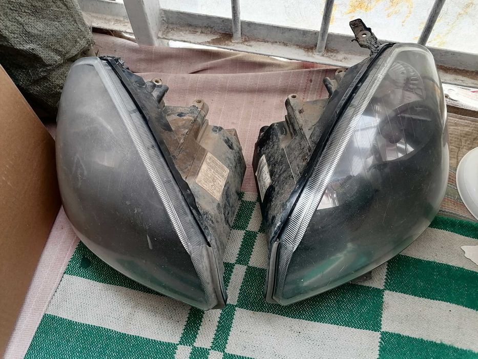 Продам фары приора светят хорошо