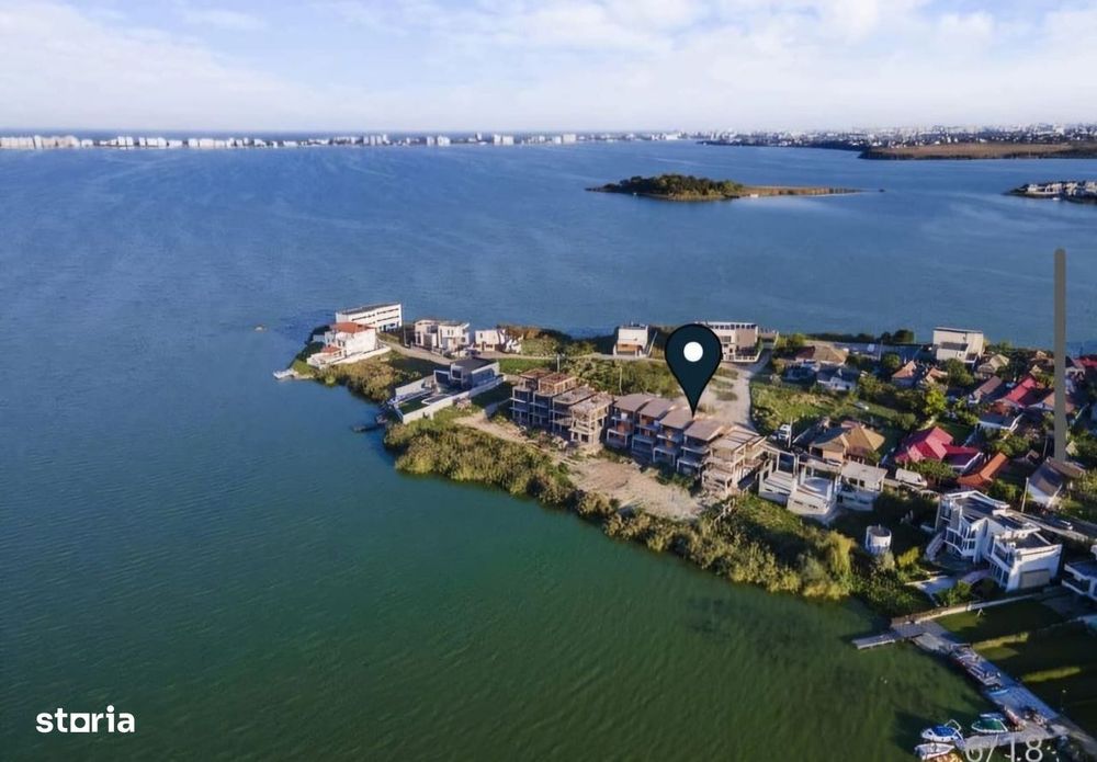 Vila de vanzare pe malul Lacului Orasului Ovidiu/Constanta
