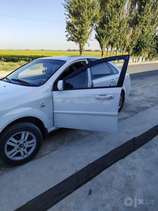 Lasetti 1.8 2009 avtomat