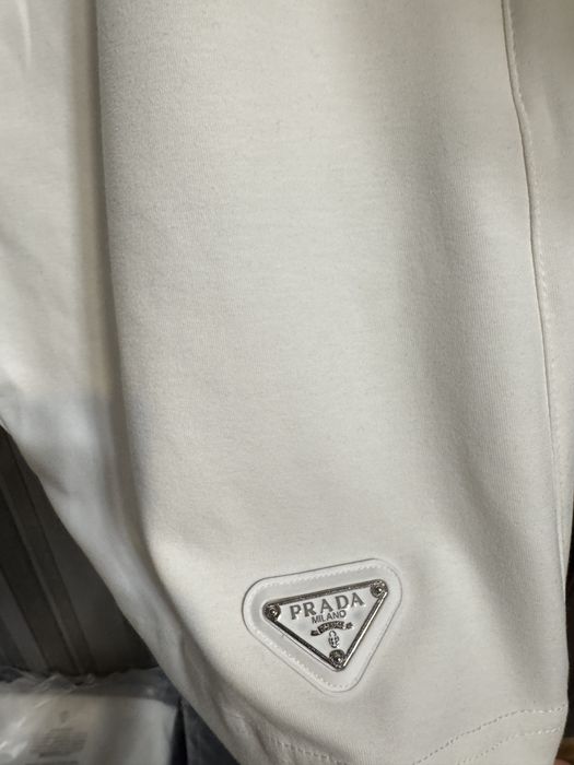 Compleu alb Prada premium.