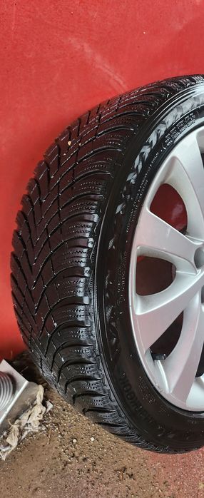 De vânzare jante cu tot cu anvelope 225/45/17 aproape noi dot 2023 nu