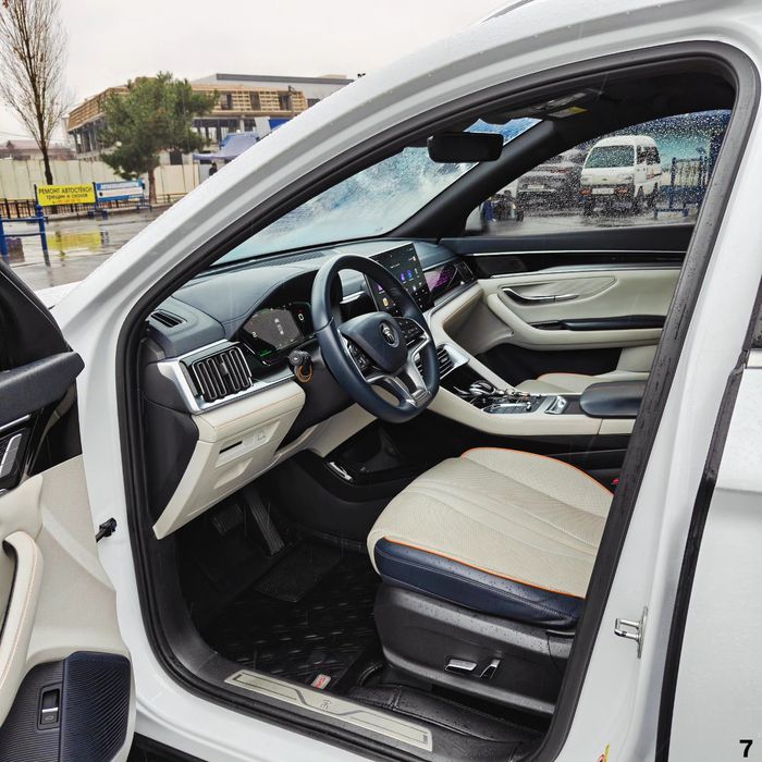 BYD Song Plus EV, 2023, в отличном состоянии