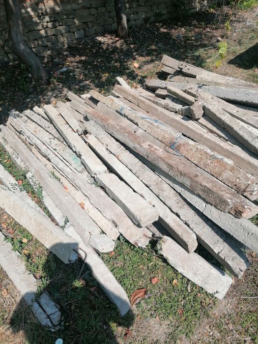 Циментове колове