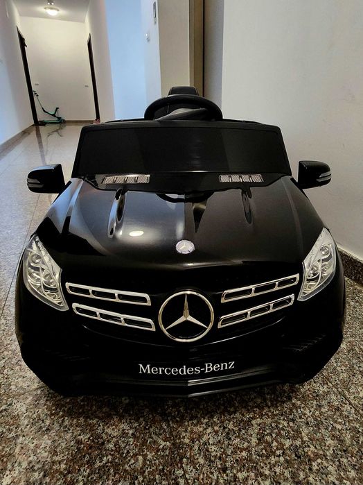 Акумулаторен джип Mercedes с дистанционно, меки гуми и кожена седалка