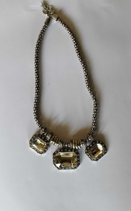 Бижута - колиета, колиета с обеци