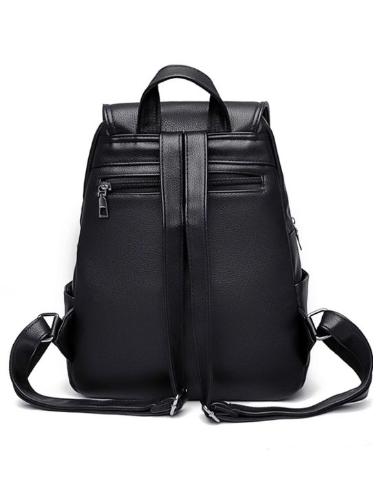 Голяма черна кожена раница