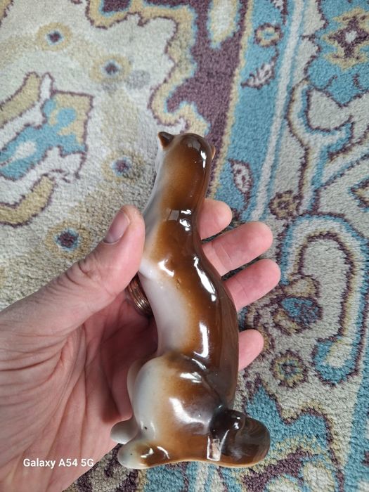 В продаже статуэтки