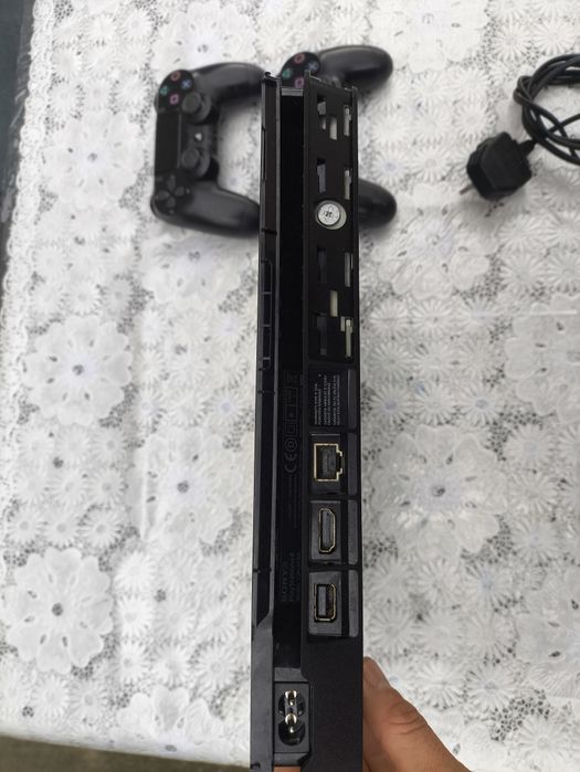 Playstation 4 Ps4 Плейстейшън 4 пс4 игрова Конзола  комплект