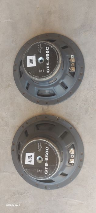 JBL аригинал холати яхши ишлайди