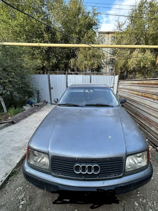 Продам машину AUDI 100С4