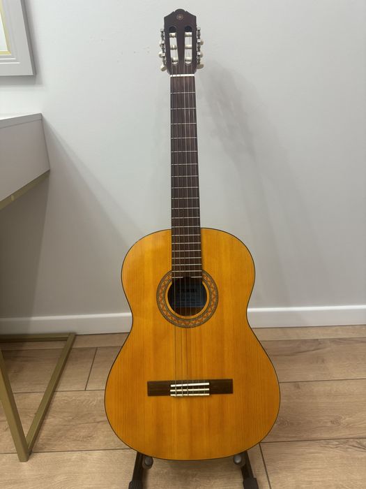 гитара Yamaha C40