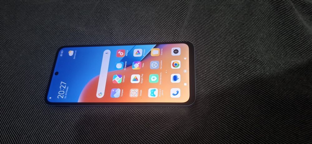 Xiaomi Redmi 12.