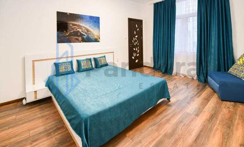 Двустаен апартамент под наем в Центъра