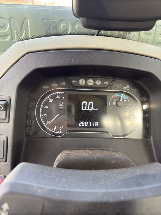 Vand sau schimb John Deere 5100M