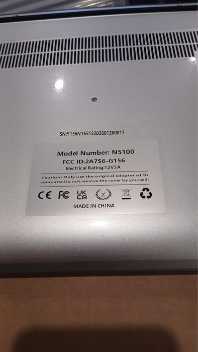 Laptop nou sigilat perfect pentru office si altele