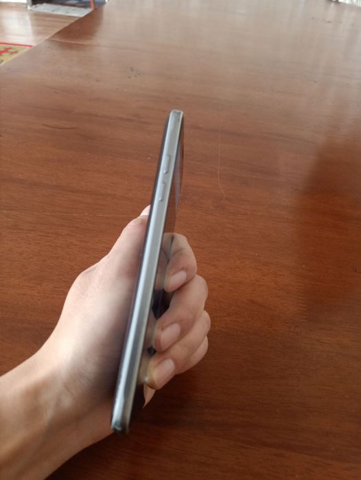 Самсунг J5 с доставкой!