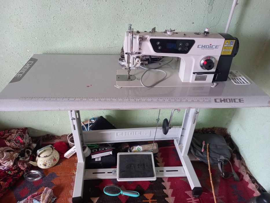 Tikuv mashinkasi bor