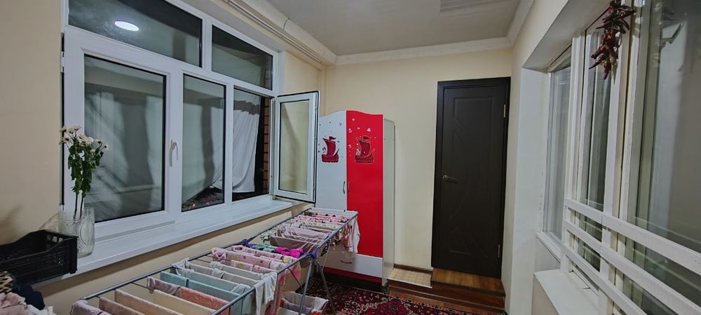 Uy sotiladi kelishamiza