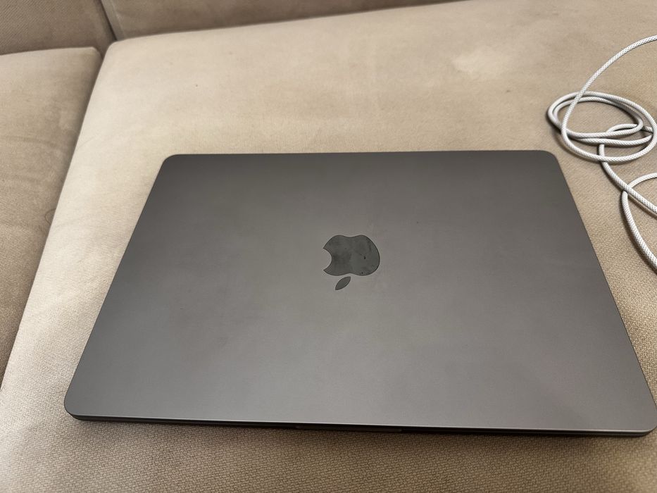 MacBook air M2, 2022