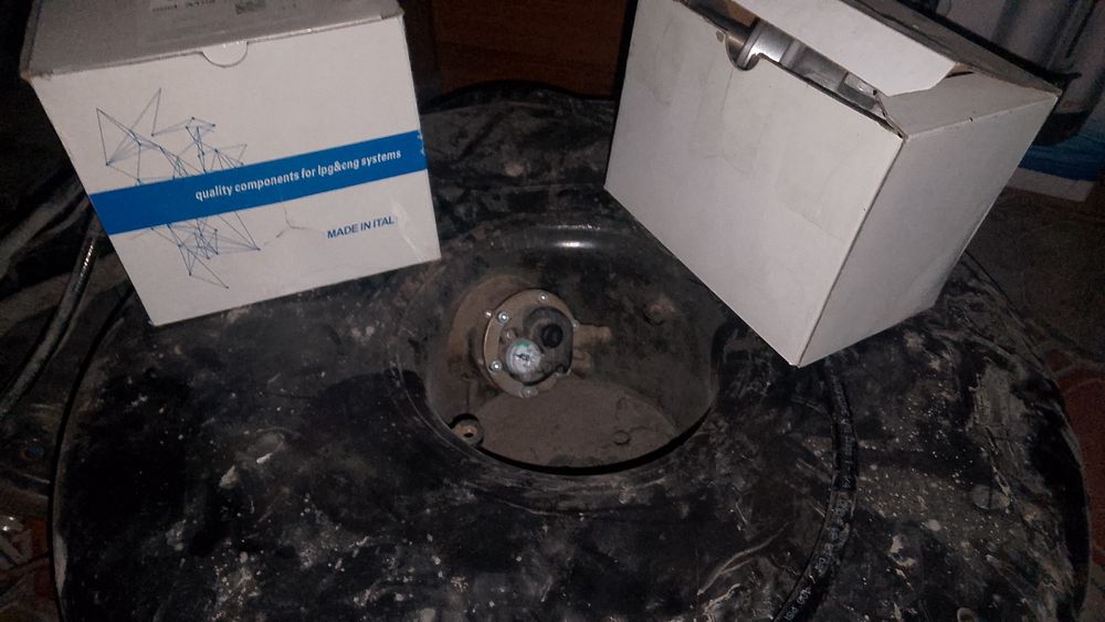 Продам газ для машины