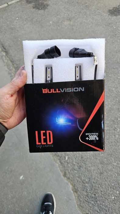 Vand becuri led 4300k HB4