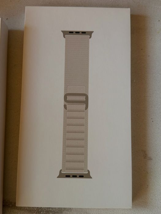 Apple Watch Ultra Starlight Alpine Loop