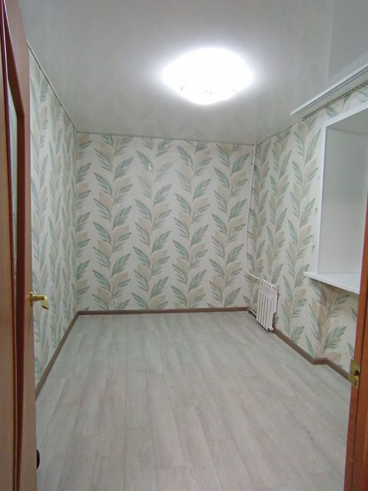 Продам квартиру 4 комнатную