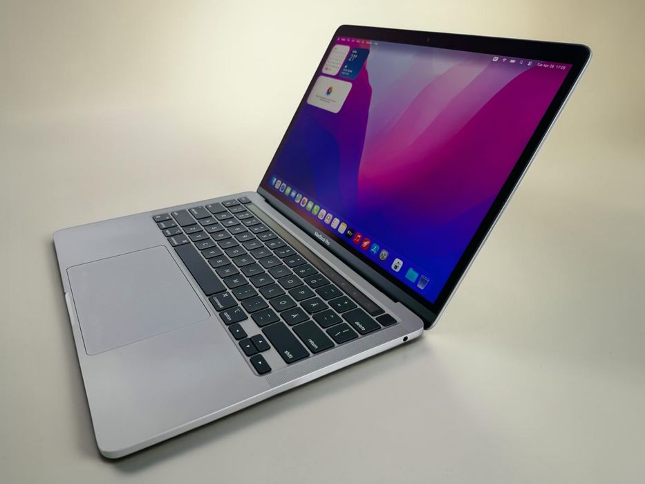 Apple MacBook Pro 13" M1 16RAM 512SSD Touch Bar Перфектен! Гаранция!