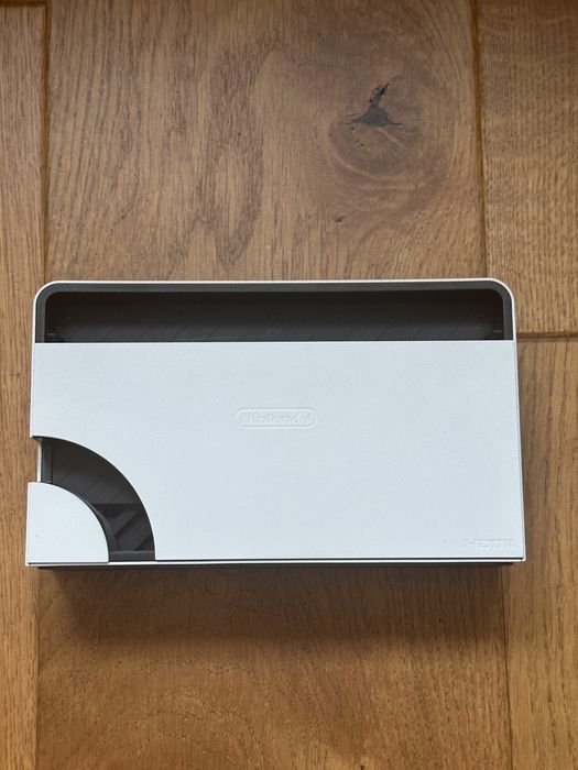 Dock Nintendo Switch OLED cu cutie stock