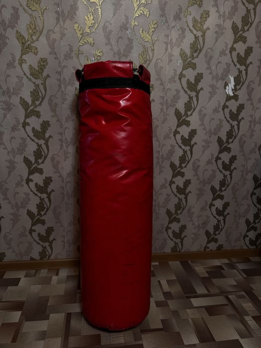 Продам грушу боксёрскую