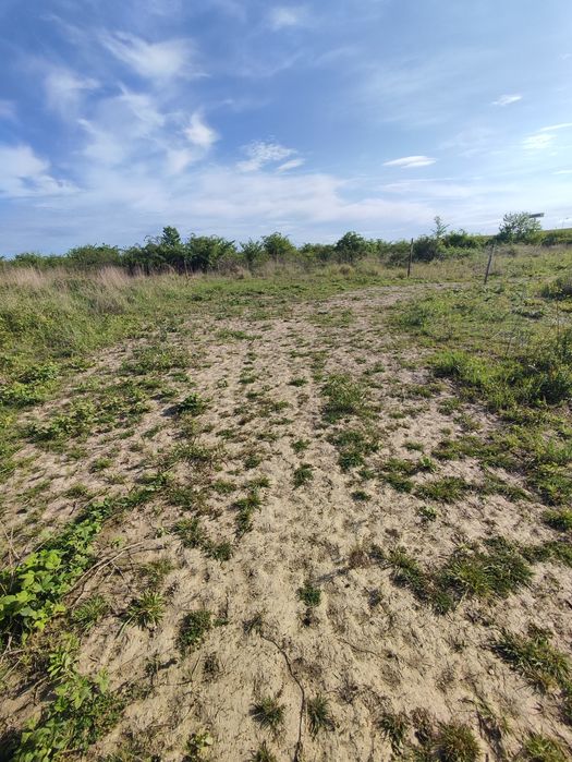 Teren 35700 mp, intravilan industrialdepozitarecomercial Bradu Pitesti