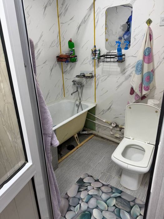 Сдается 1 ком кв в Чирчике 3 мкн 4 этаж не долеко от дороги