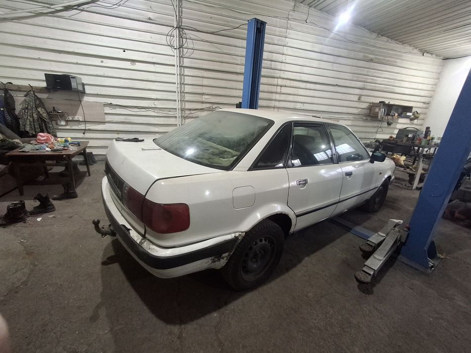 Продаю ауди 80 B4