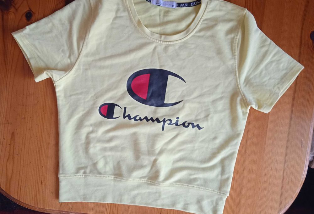 Жълта блузка Champion