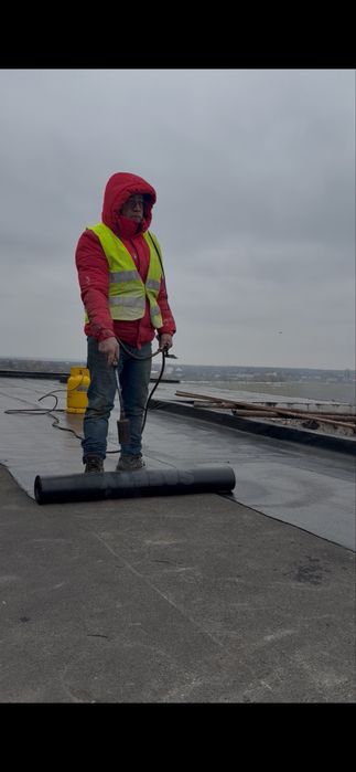 Executam hidroizolatii industriale | Hale, terase, acoperisuri