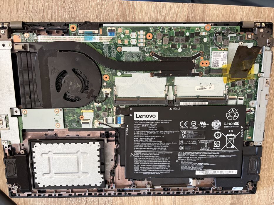 Lenovo L590 на части